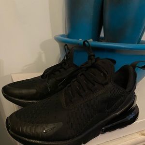 Nike Air Max 270